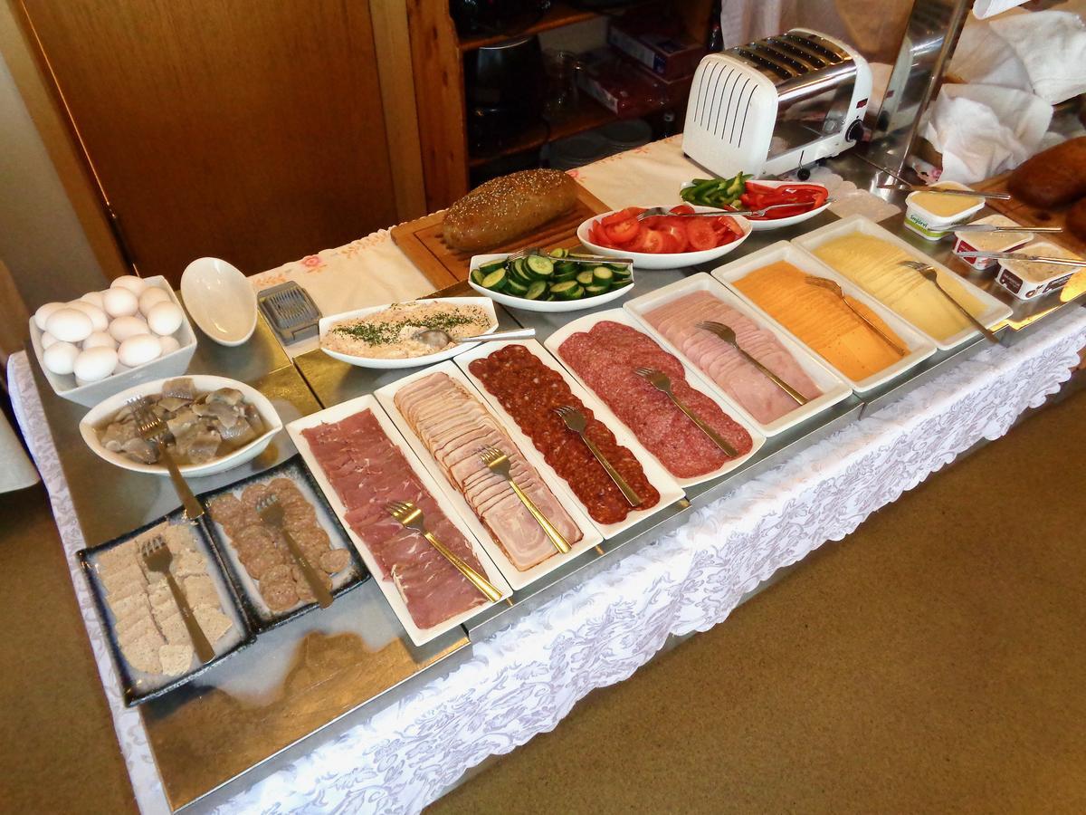 Hali Country Hotel Gerdi Bagian luar foto